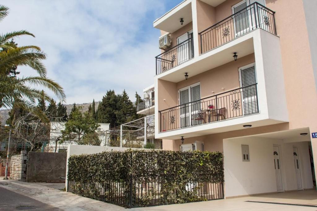 Guest House 4M Petrovac Kamer foto